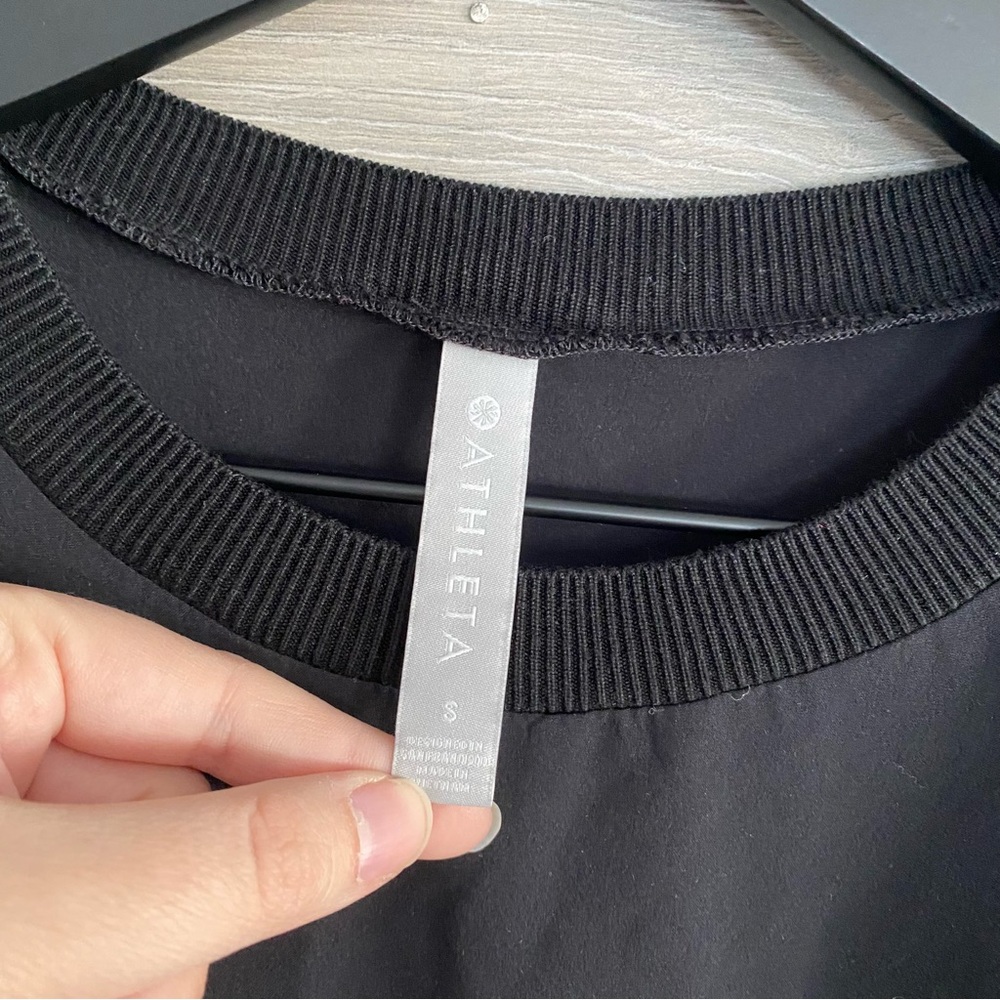Athleta Loose Crop Tee Black - Picture 3 of 6